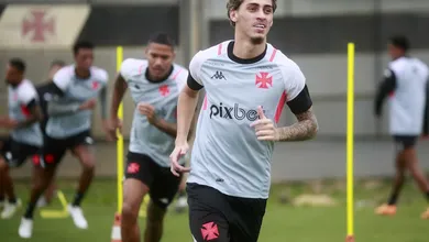 Vasco recebe proposta por Marlon Gomes e pode vender meia para clube da Premier League