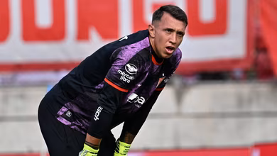 Muslera cita motivos que o fizeram sair da aposentadoria e voltar &agrave; sele&ccedil;&atilde;o uruguaia