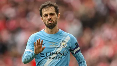&lsquo;A bola parada virou r&uacute;gbi&rsquo;: Bernardo Silva critica tend&ecirc;ncia estimulada pelo Arsenal