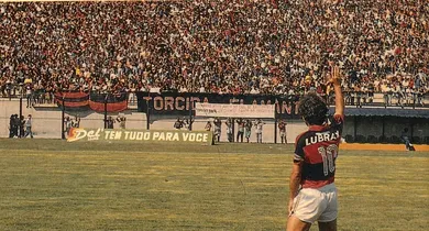 Uma breve lembran&ccedil;a da despedida oficial de Zico no Flamengo, h&aacute; 30 anos: 5&times;0 no Flu
