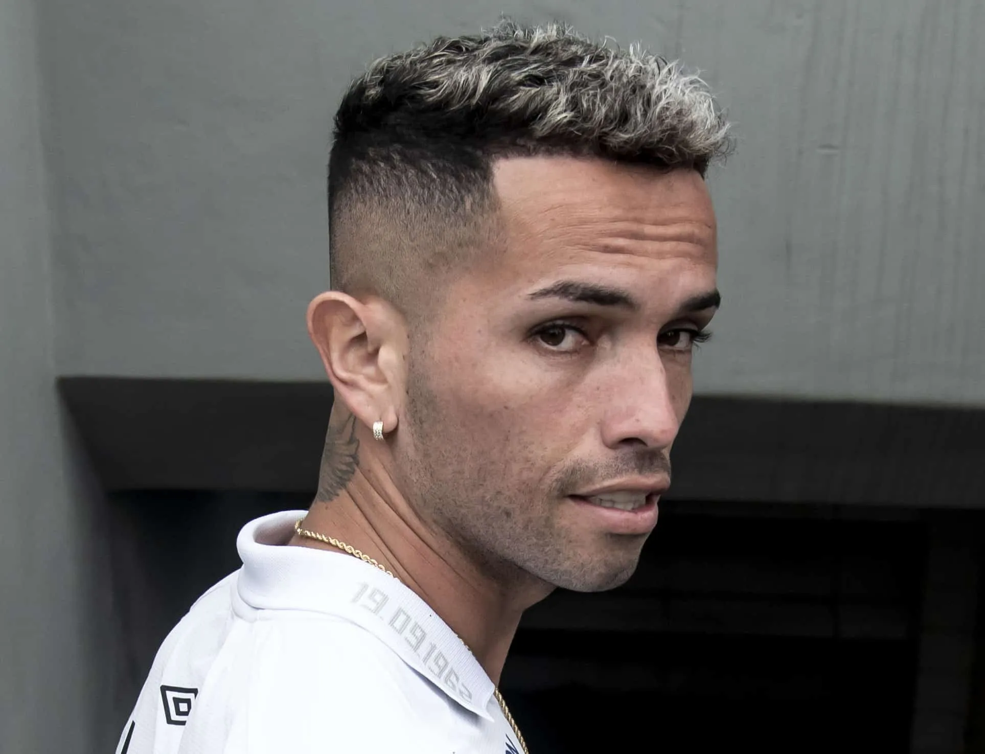 Fifa d&aacute; prazo para Santos fechar acordo com Argentinos Jrs e evitar novo transfer ban
