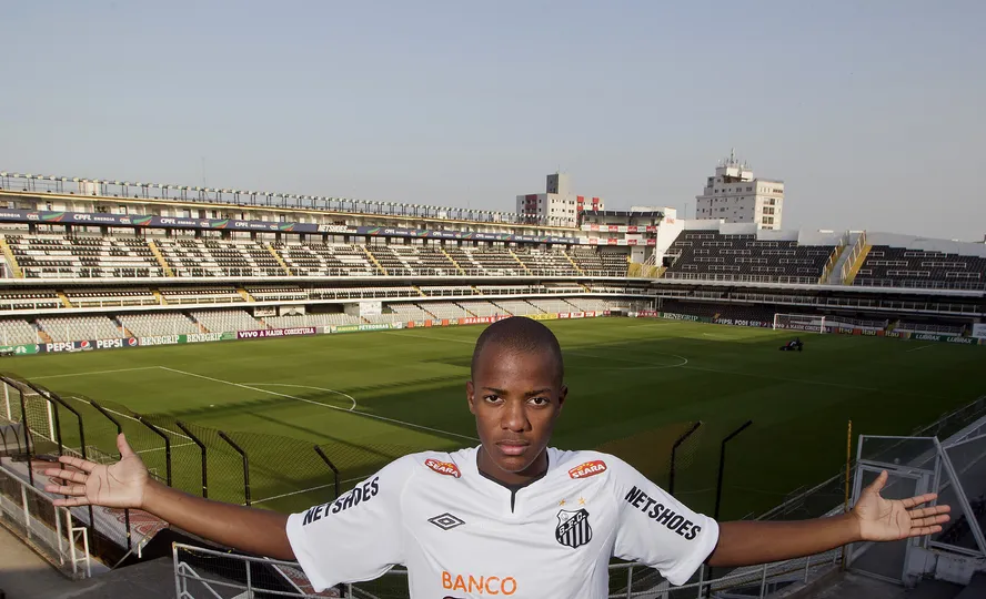 Victor Andrade na Vila pelo Santos