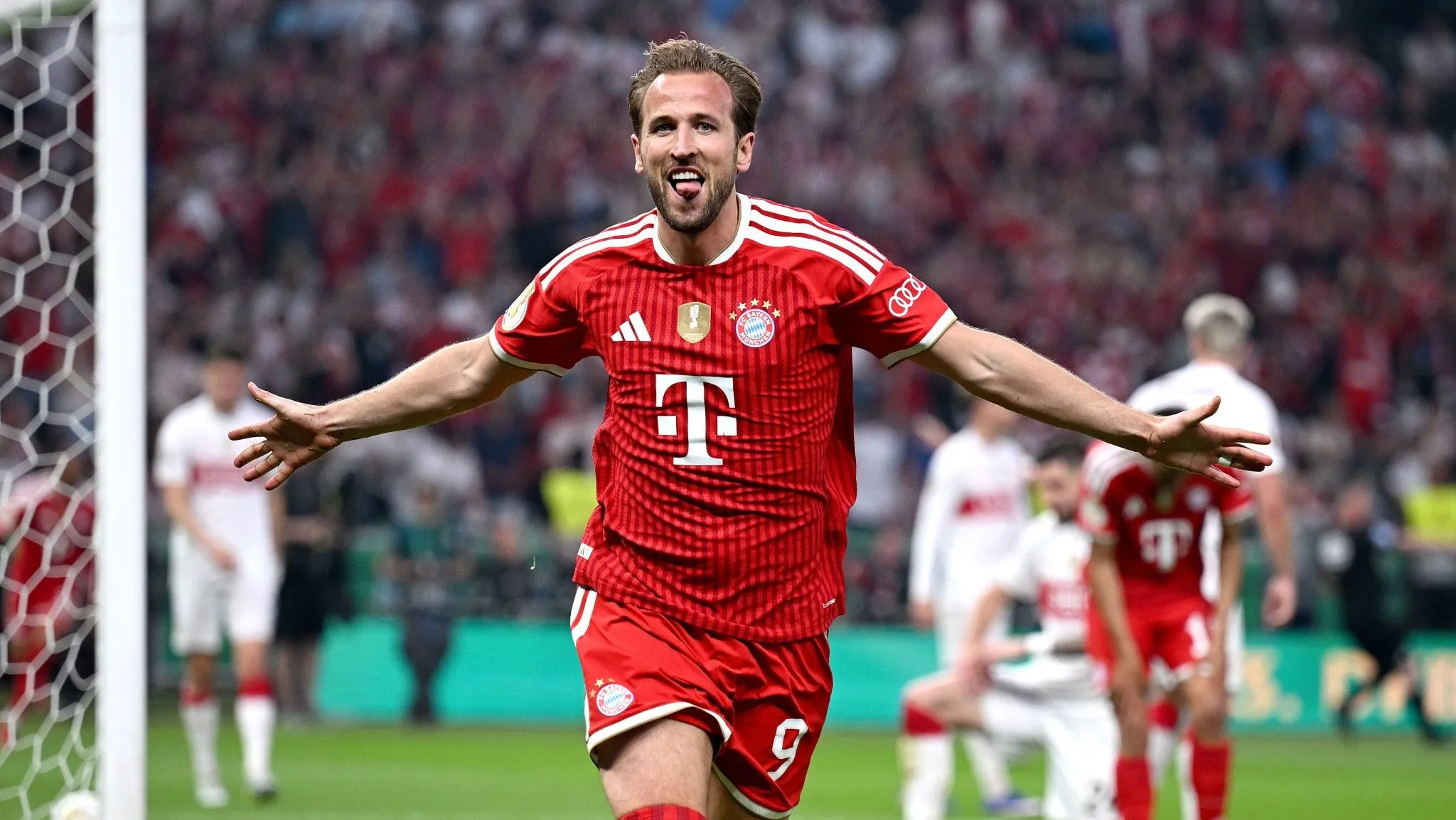 &lsquo;Estou entre os favoritos &agrave; Bola de Ouro&rsquo;: Harry Kane justifica autoconfian&ccedil;a com feitos