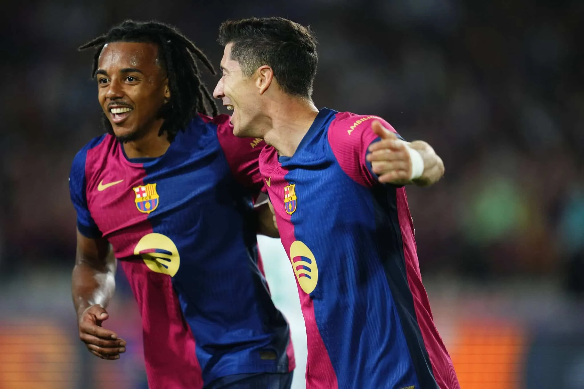 Barcelona se reinventa a cada rodada para manter in&iacute;cio perfeito