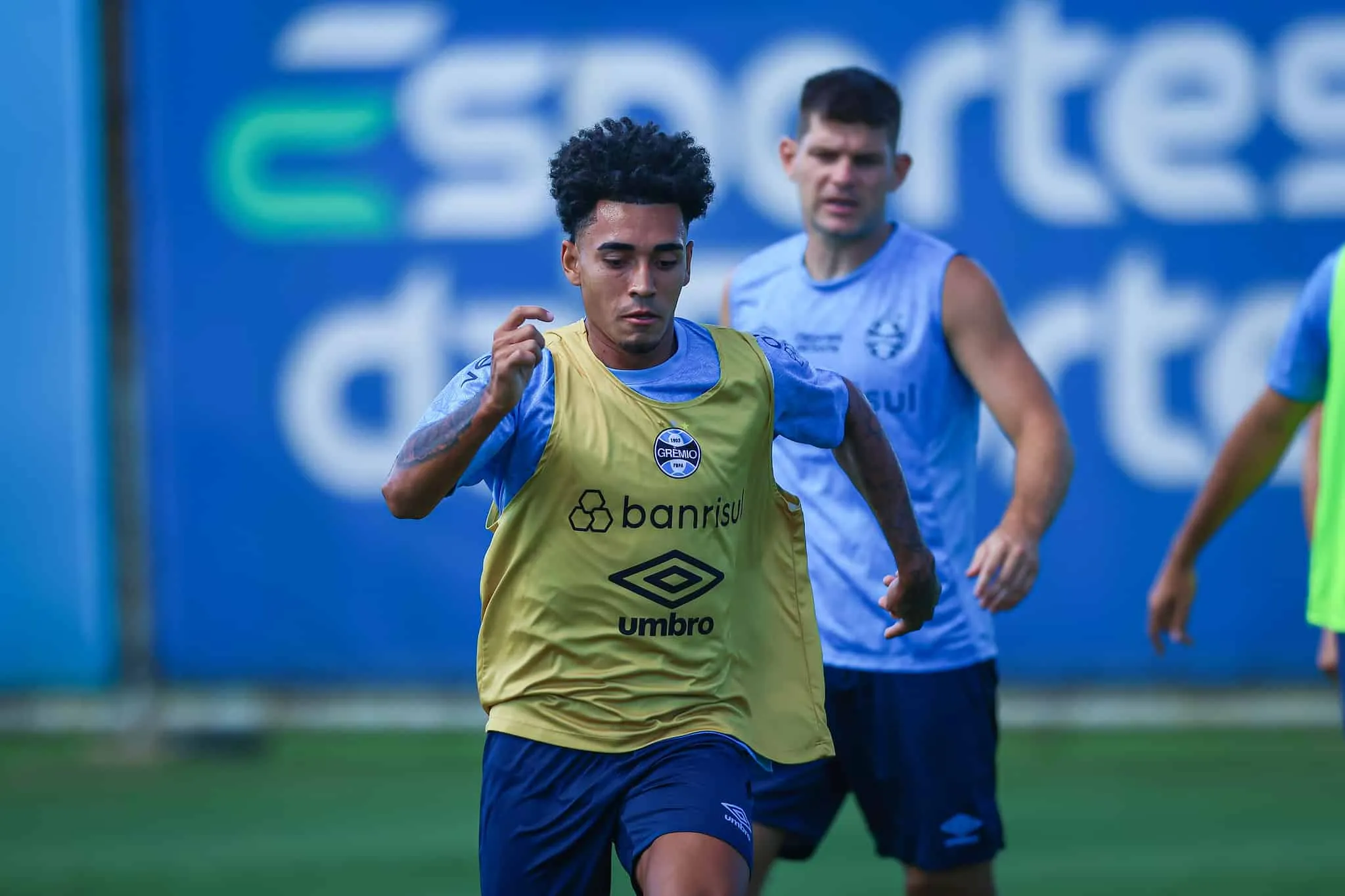 Com Du Queiroz e Pav&oacute;n, Gr&ecirc;mio pode ter nova forma&ccedil;&atilde;o no Gre-Nal