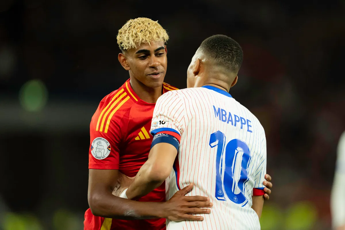 Lamine Yamal e Kylian Mbappé