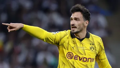 Ap&oacute;s esnobar a Espanha, Hummels viaja para It&aacute;lia para assinar com novo clube