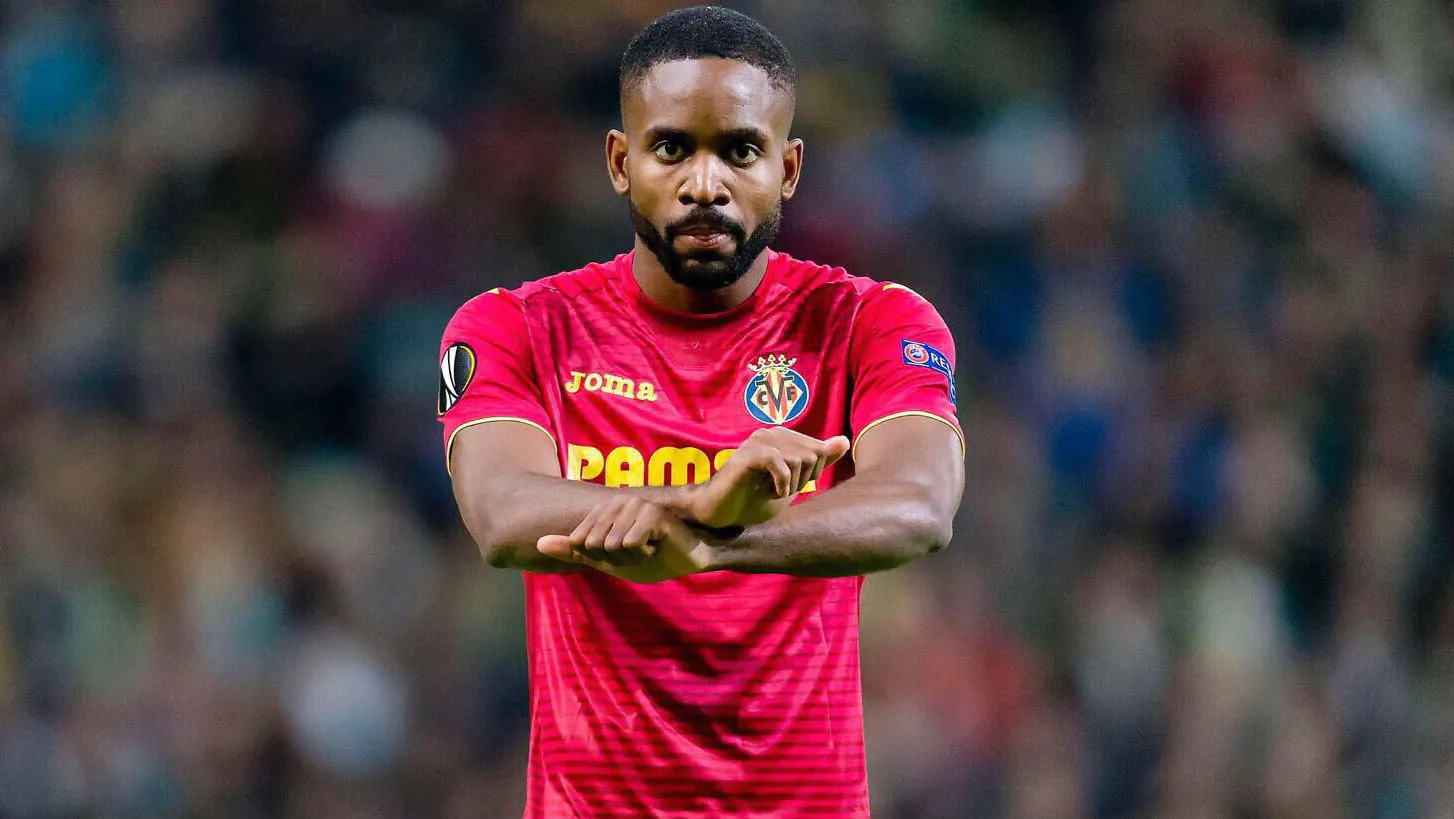 Bakambu une-se a protestos contra leil&atilde;o de escravos na L&iacute;bia: &ldquo;Vai se f&hellip; escravid&atilde;o&rdquo;