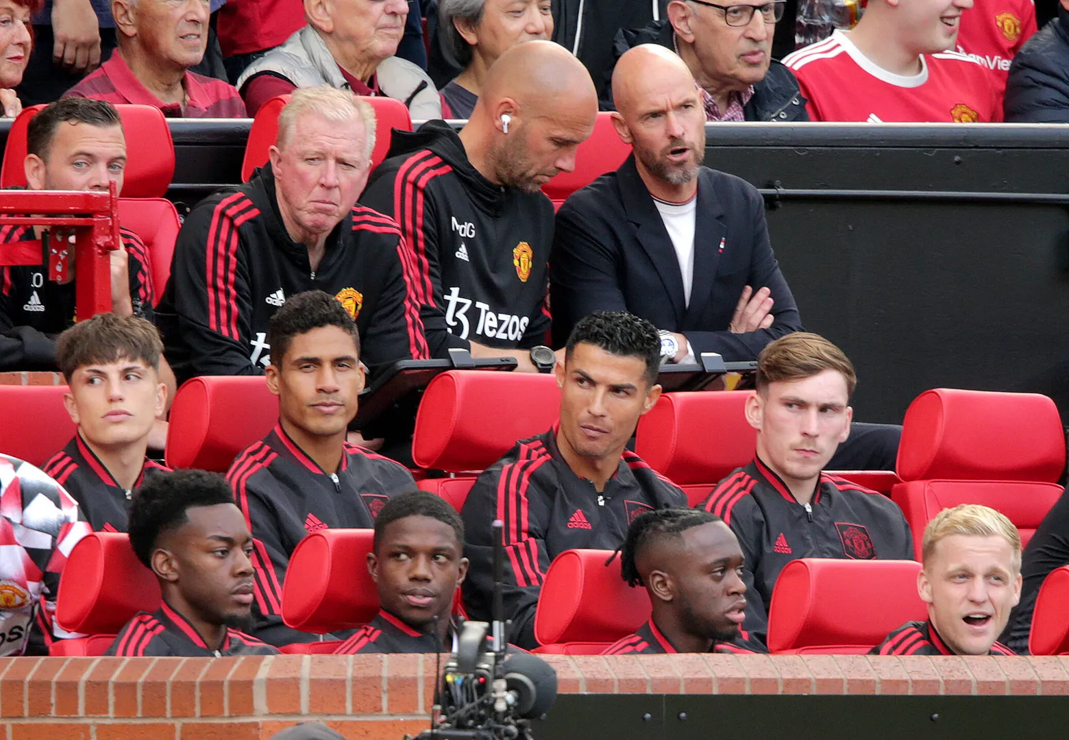 Ten Hag deixou Cristiano Ronaldo no Banco em alguns jogos, aumentando clima de tens&atilde;o no United