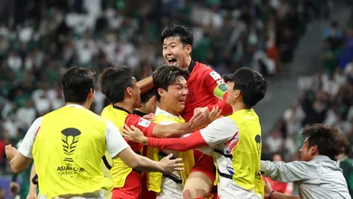 Son se nega a ir embora, resolve o jogo com gola&ccedil;o e Coreia do Sul elimina Austr&aacute;lia em prorroga&ccedil;&atilde;o emocionante