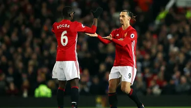Com Pogba e Ibrahimovic relacionados e prontos para jogar, o Manchester United ser&aacute; mais ofensivo?
