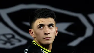 Alvo do Botafogo para substituir Almada joga balde de &aacute;gua fria em John Textor