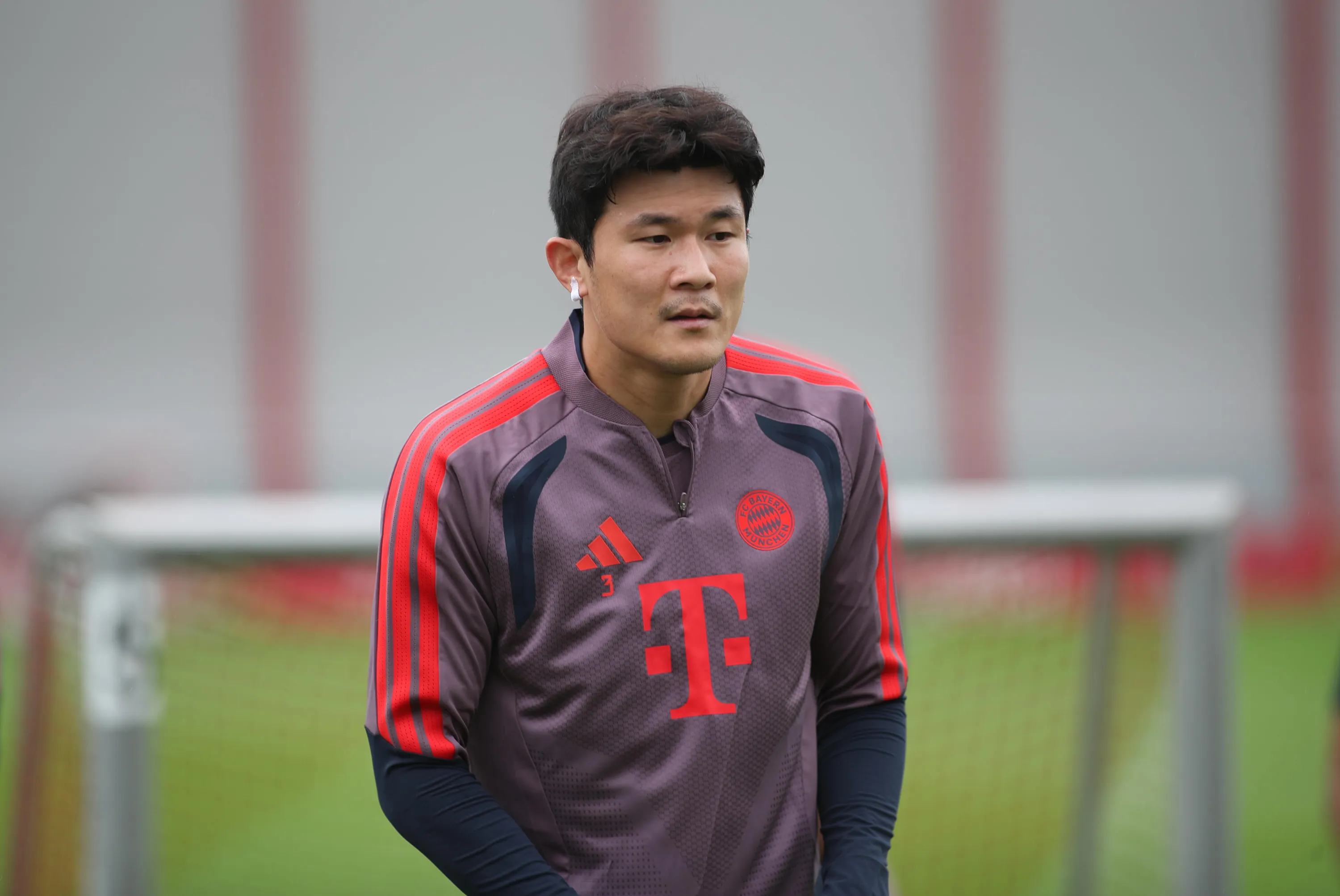 Kim Min-jae durante treino do Bayern 