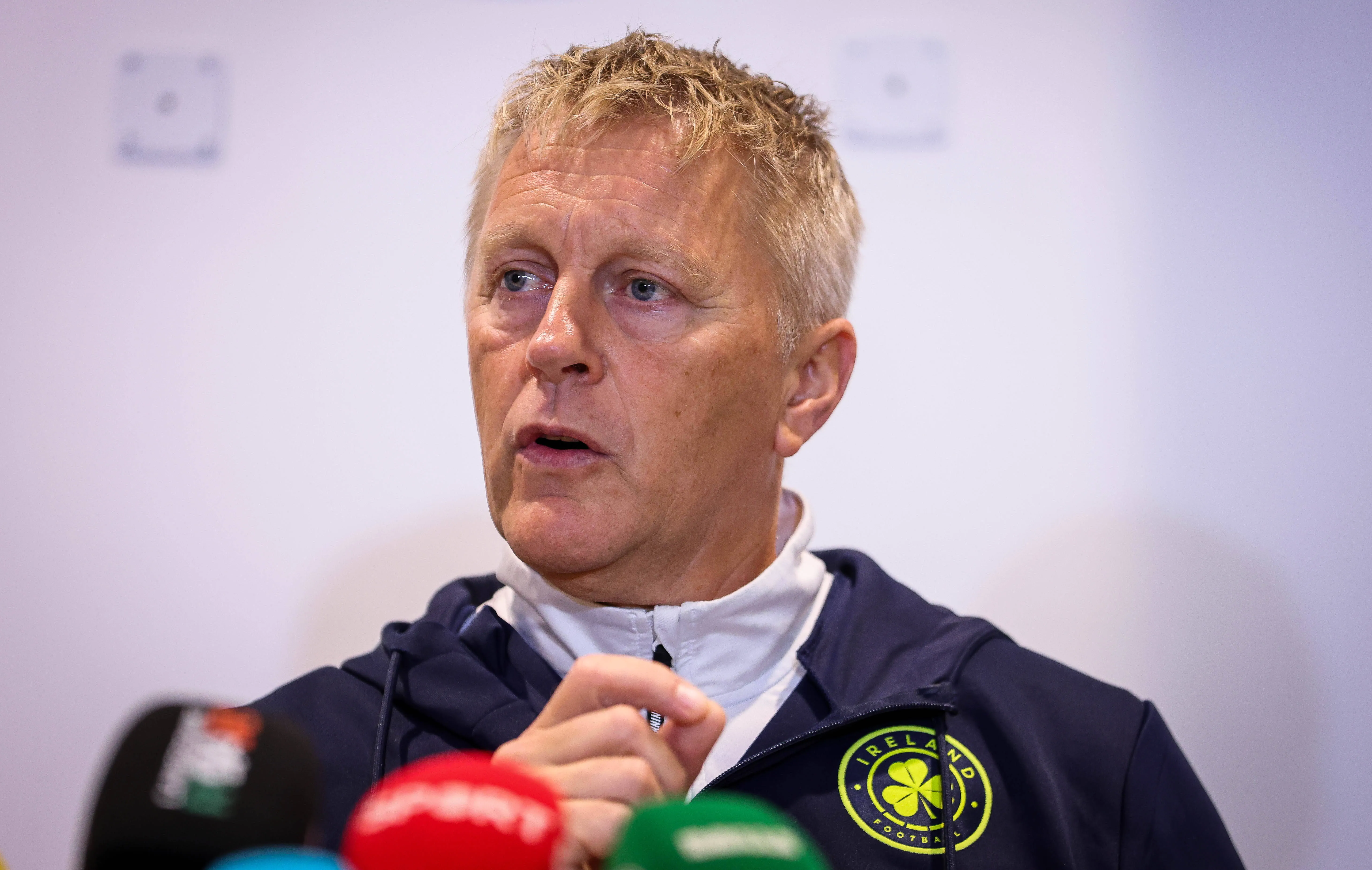 Heimir Hallgrimsson, técnico da Irlanda, durante coletiva de imprensa (Foto: IMAGO / Inpho Photography)