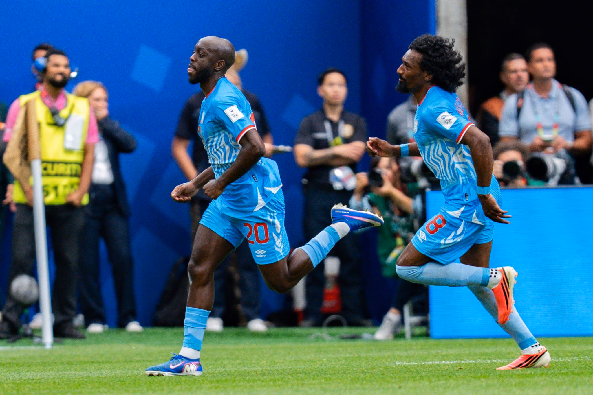 Yoane Wissa comemora gol da RD Congo (Foto: Imago/Kirchner-Media)