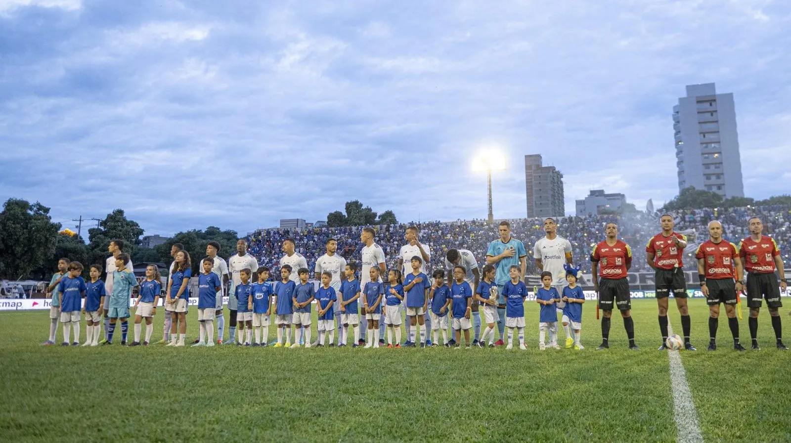 Cruzeiro enfrenta Pouso Alegre em busca de recuperar a confian&ccedil;a da torcida