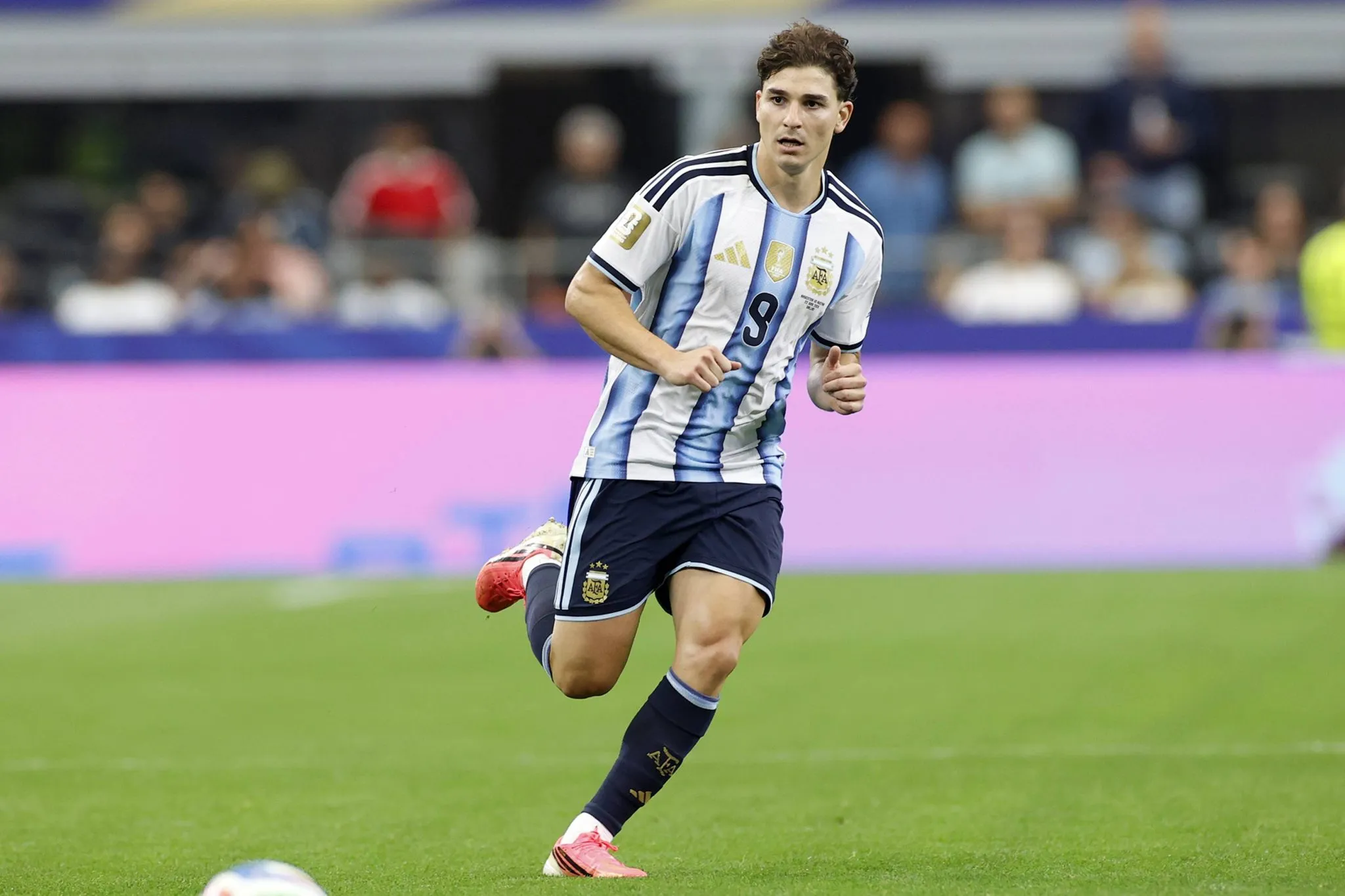 Julian &Aacute;lvarez