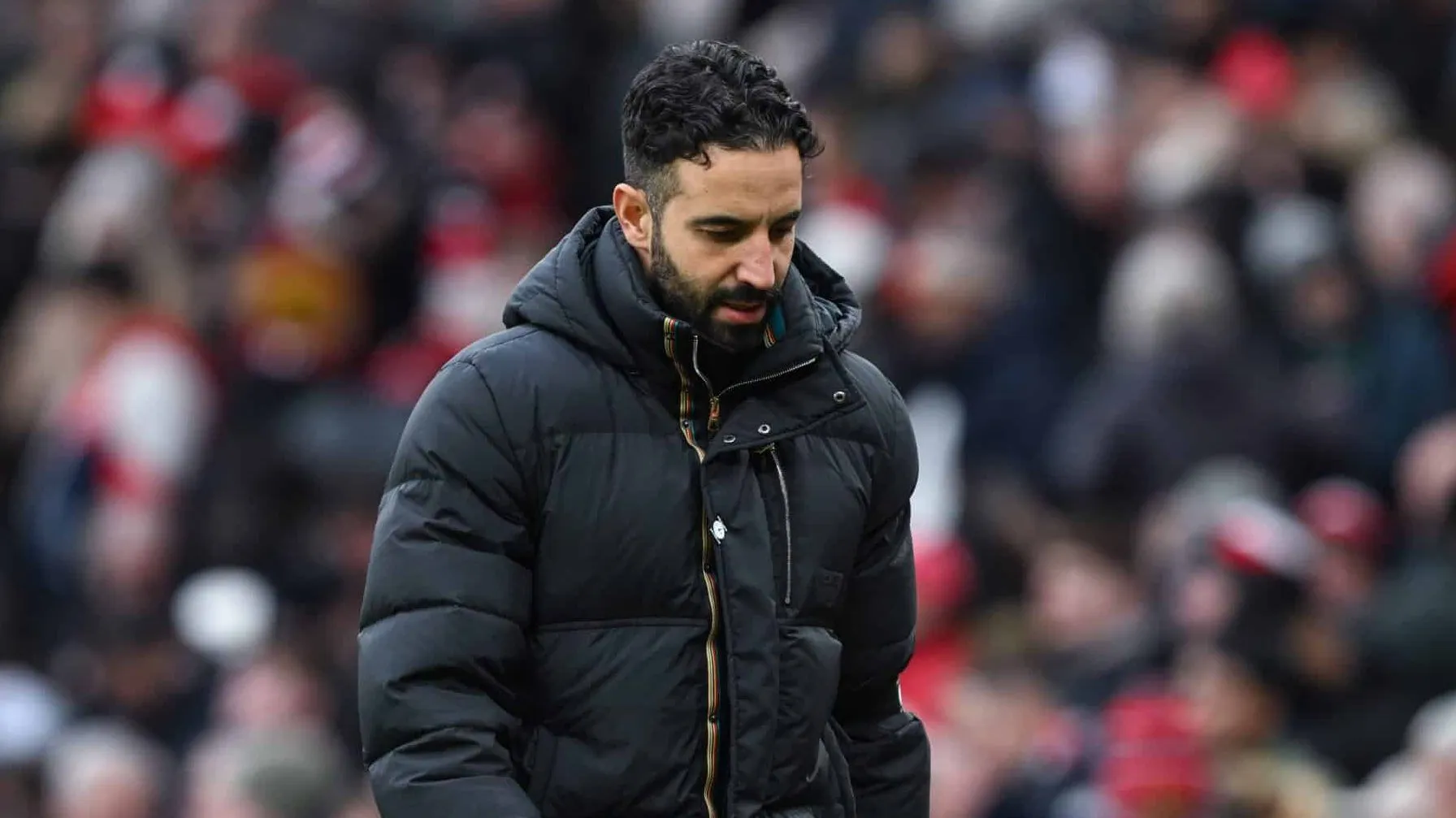 Pilar de R&uacute;ben Amorim est&aacute; fora da temporada do Manchester United