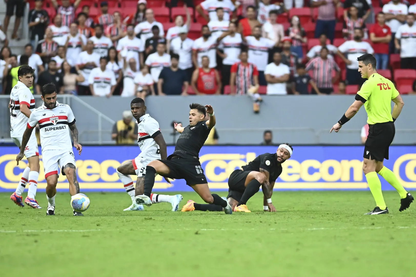 Memphis Depay e Romero