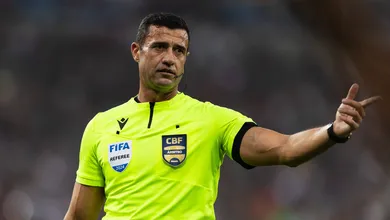CBF afasta sete &aacute;rbitros ap&oacute;s rodada do Brasileir&atilde;o; veja os poss&iacute;veis erros