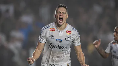 Santos consegue vit&oacute;ria jur&iacute;dica e evita novo transfer ban nacional