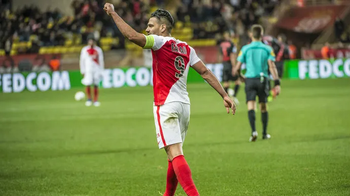 Tigre ao resgate: Falcao sai do banco para definir virada do Monaco em duas faltas