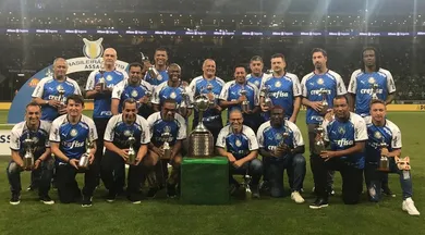 Vinte anos depois, o Palmeiras realizou um belo tributo aos seus campe&otilde;es da Libertadores
