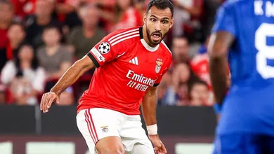 Benfica complica jogo que parecia f&aacute;cil e v&ecirc; Qarabag fazer hist&oacute;ria na Champions