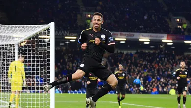 City dominou e venceu o Burnley, com direito a gola&ccedil;os de Jesus e Rodri