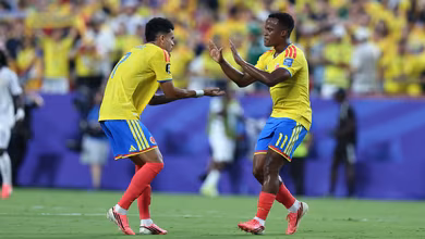 Col&ocirc;mbia 1 x 0 Gana: Su&aacute;rez sai do banco, d&aacute; assist&ecirc;ncia e acaba com o sonho africano em seis minutos
