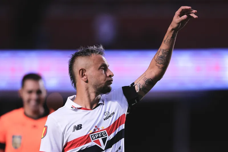 Rafinha, capit&atilde;o do S&atilde;o Paulo