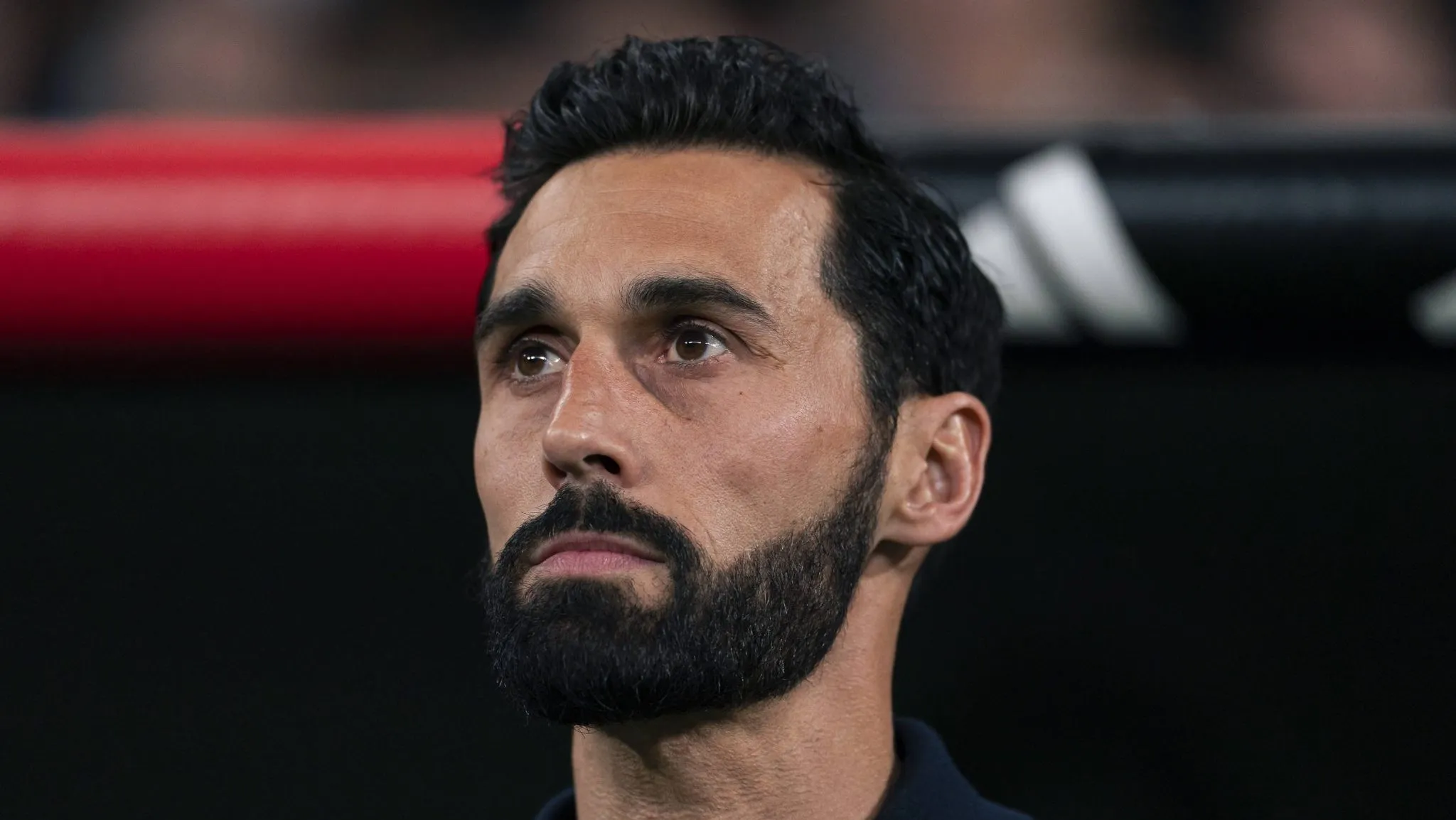 &lsquo;N&atilde;o dou 1 minuto sequer a ningu&eacute;m&rsquo;: T&eacute;cnico do Real Madrid sobe tom sobre sumi&ccedil;o de &iacute;dolo