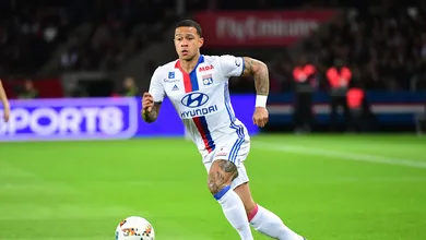 Como foi o &uacute;nico duelo entre Lucas e Memphis, as estrelas de S&atilde;o Paulo x Corinthians