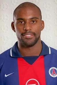 "Jesus" Christian esteve no clube parisiense
