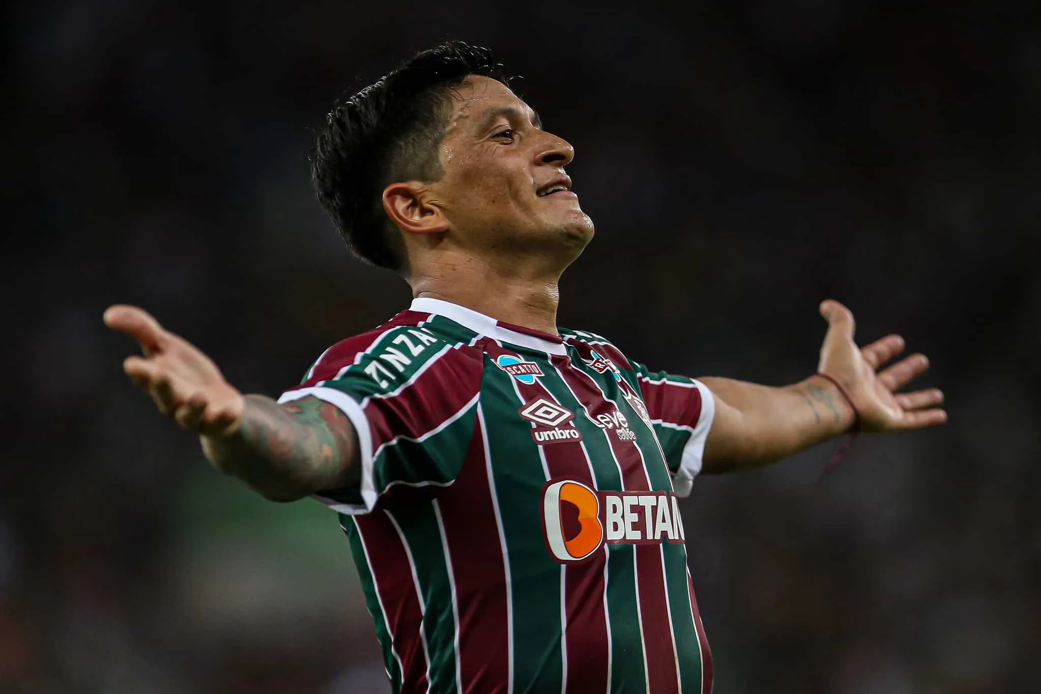 Cano perde algumas chances, mas mant&eacute;m m&eacute;dia de gols absurda pelo Fluminense