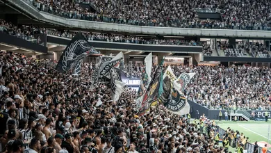 &lsquo;Absurdo de caro&rsquo;: Ap&oacute;s derrota em cl&aacute;ssico e cr&iacute;ticas de Arana, Atl&eacute;tico-MG reduz valor dos ingressos &ndash; que seguem salgados