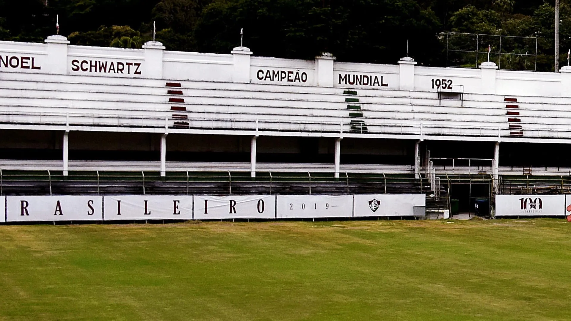 Est&aacute;dio das Laranjeiras estampa desde 2012 as inscri&ccedil;&otilde;es &ldquo;Campe&atilde;o Mundial 1952&rdquo;