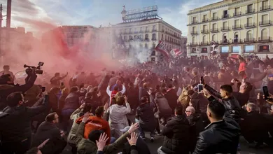 Antes do jogo decisivo, a torcida do Ajax fez as ruas de Madri pulsarem mais forte
