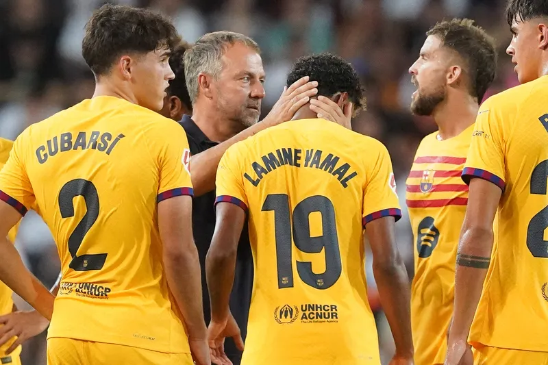 Rivaldo, ex-jogador do Barcelona, elogiou in&iacute;cio de trabalho de Hansi Flick no comando do Barcelona
