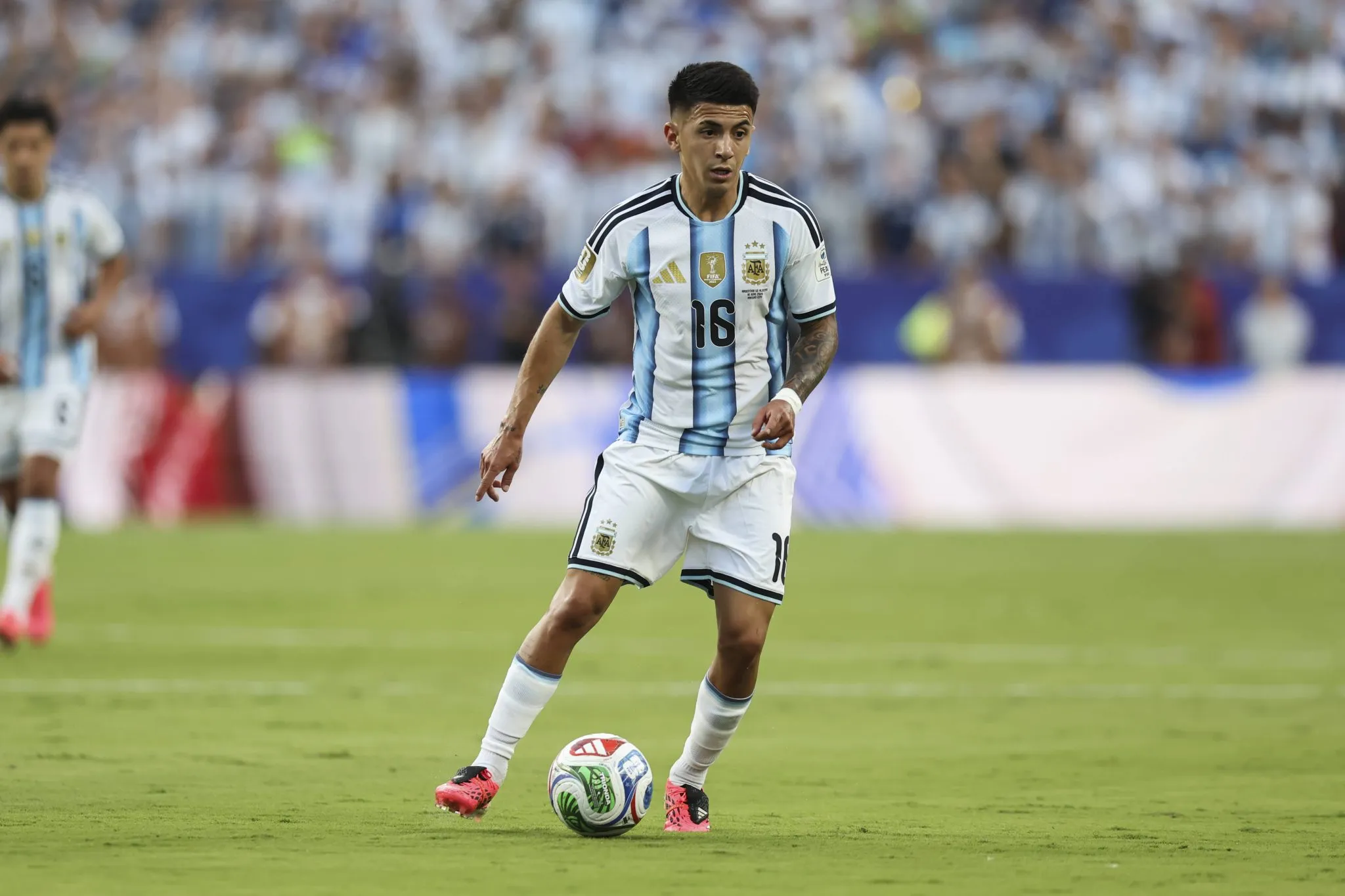 Thiago Almada pela Argentina
