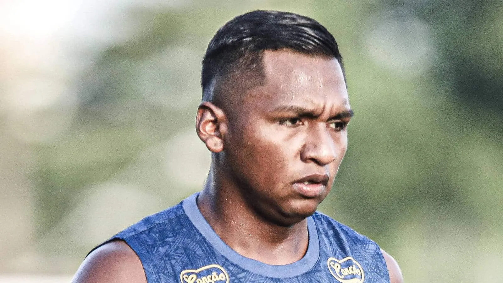 Escanteado, Morelos ter&aacute; que mostrar algo diferente para ter novas chances no Santos