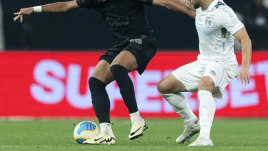 Ram&oacute;n faz pedido a Wesley, mas futuro do jogador no Corinthians segue indefinido
