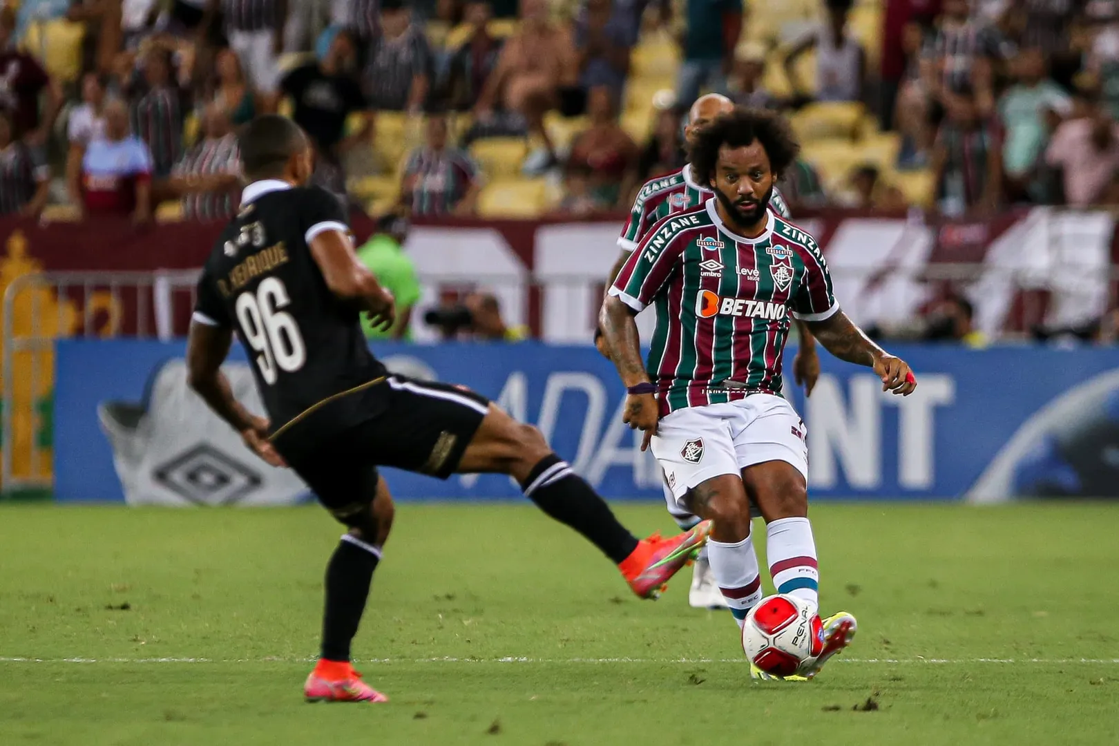 Com pouco tempo de treinos em 2024, Marcelo n&atilde;o est&aacute; no melhor de sua forma f&iacute;sica assim como outros jogadores do Fluminense - Foto: MARCELO GON&Ccedil;ALVES / FLUMINENSE FC