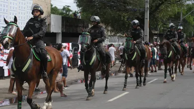 Recife vive cen&aacute;rio de guerra civil com embate entre torcidas organizadas