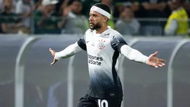 Por que o Corinthians entregou a bola para o Palmeiras no in&iacute;cio do jogo?