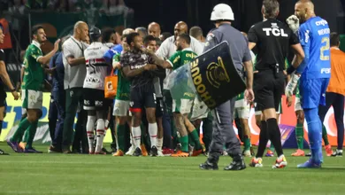 Alvo de soco e amea&ccedil;a, funcion&aacute;rio do Palmeiras diz n&atilde;o ter m&aacute;goa de Sabino