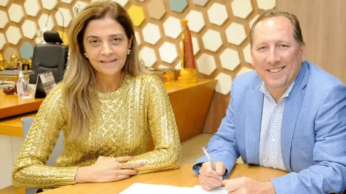 Palmeiras x John Textor: o que sabemos sobre a briga judicial formada