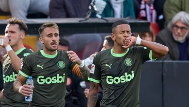 Inspirado por Savinho, o impar&aacute;vel Girona vence a quinta seguida numa dura visita ao Rayo