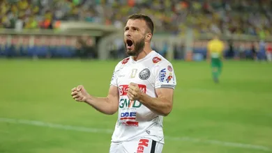 Da quase aposentadoria ao gol do in&eacute;dito t&iacute;tulo da S&eacute;rie C do Oper&aacute;rio-PR: a trajet&oacute;ria de Bruno Batata