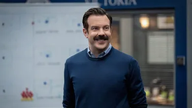 Acredite se quiser: Torcedores do Chelsea est&atilde;o furiosos com a s&eacute;rie Ted Lasso por uma faixa